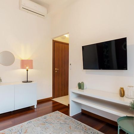 Апартаменти Duomo - Citylife Pink Vintage Apt Center Мілан Екстер'єр фото